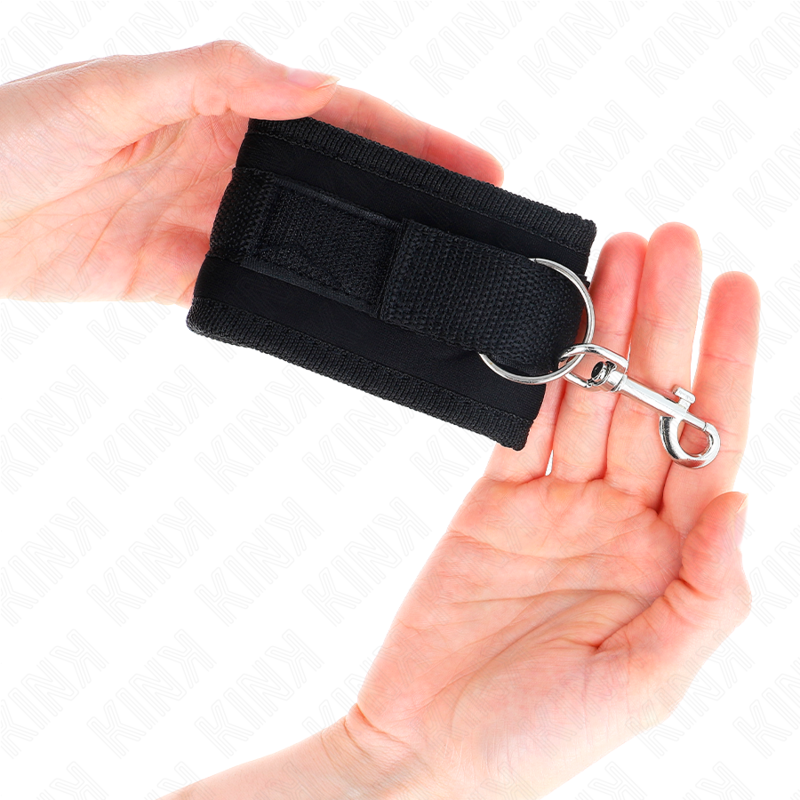 KINK - NYLON BIND HOOK&amp;LOOP WRIST RESTRAINTS BLACK MODEL 2 ADJUSTABLE 18-35 CM X 6 CM